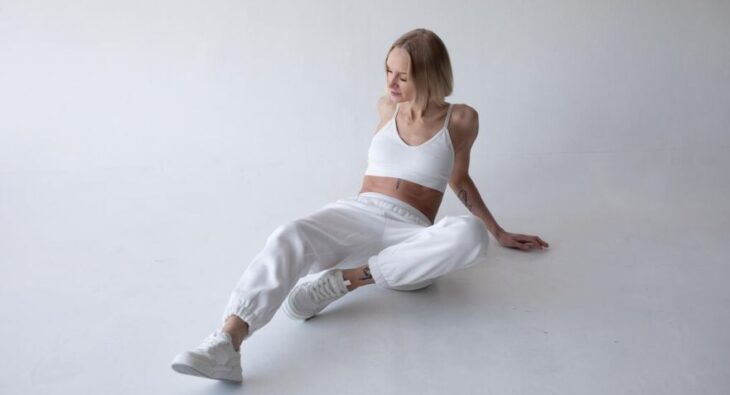 Z czym łączyć damskie spodnie dresowe w stylu streetwear, by stworzyć oryginalny look?